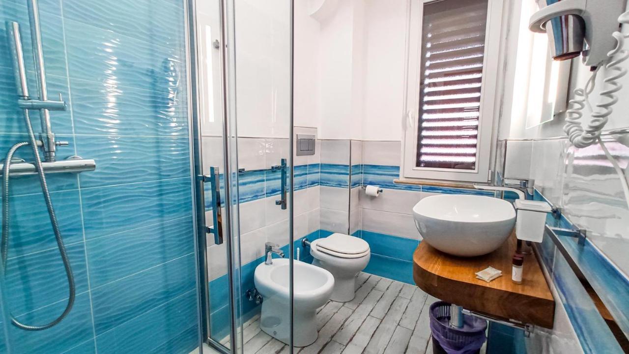 Cala Dei Romani Hotel Ventotene Bagian luar foto